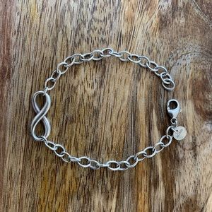 Tiffany infinity bracelet sterling silver 7.5”